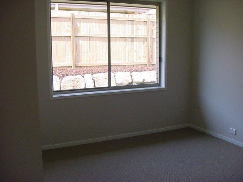 14 Ashbourne Avenue, Goodna QLD 4300