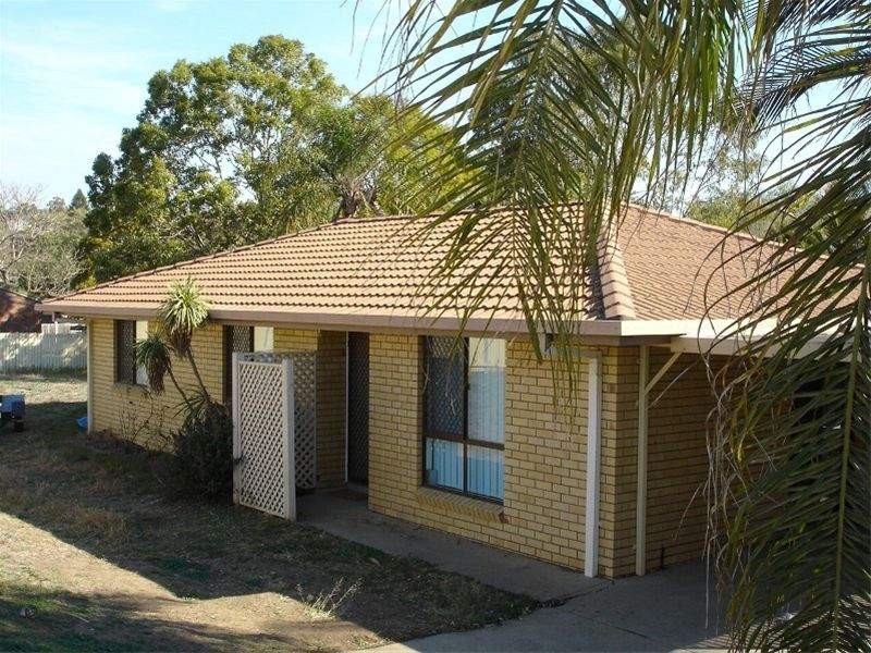 2 Carlie Court, Redbank Plains QLD 4301