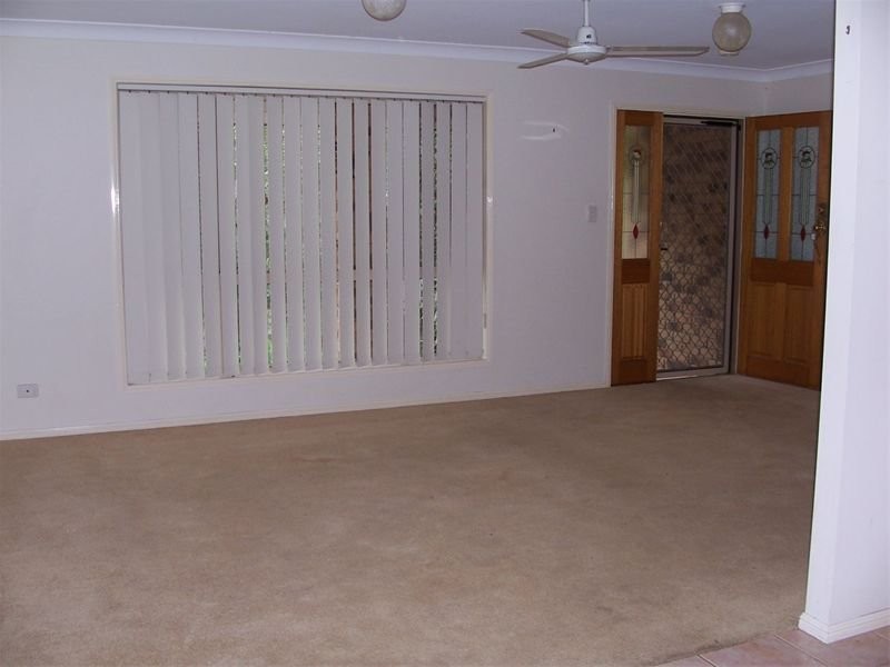 9 Azure Street, Goodna QLD 4300