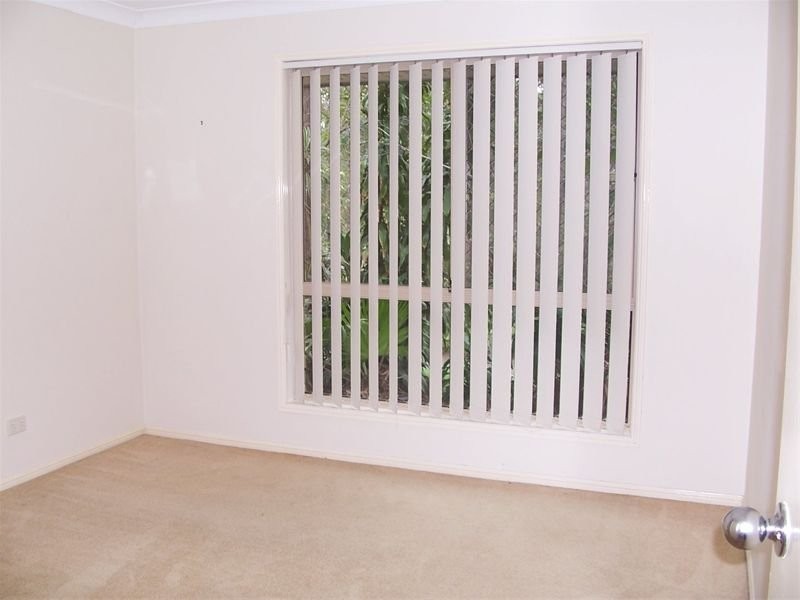 9 Azure Street, Goodna QLD 4300