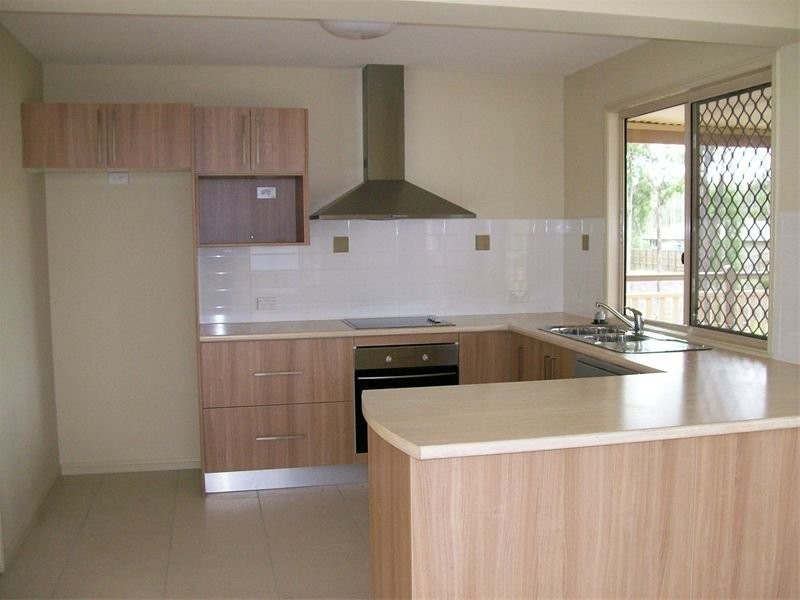 25 Heathwood Place, Collingwood Park QLD 4301