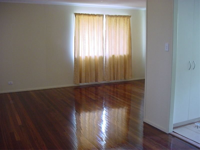 12 Stephen Street, Carole Park QLD 4300