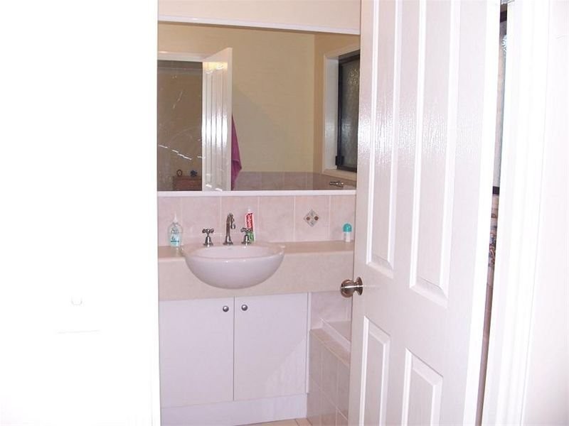 2 Holmes Court, Goodna QLD 4300