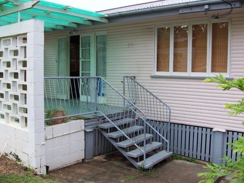 90 Old Ipswich Road, Riverview QLD 4303