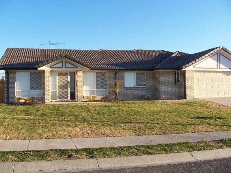 8 Maller Crescent, Redbank Plains QLD 4301