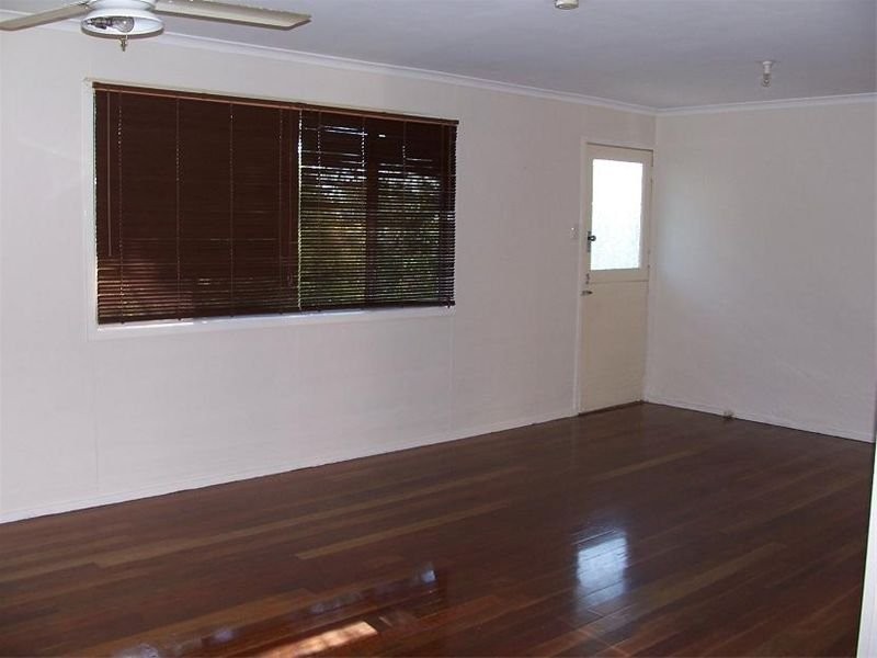 4 Warry Street, Gailes QLD 4300