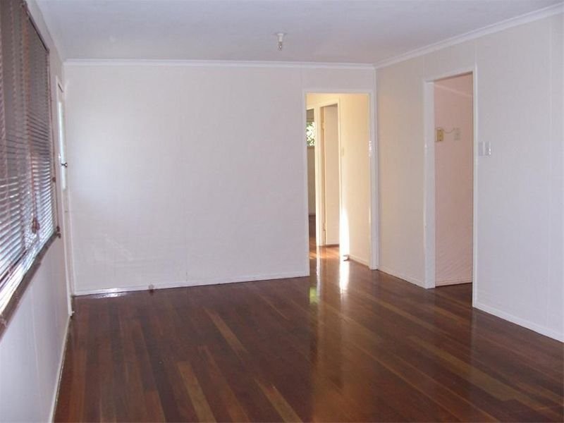 4 Warry Street, Gailes QLD 4300