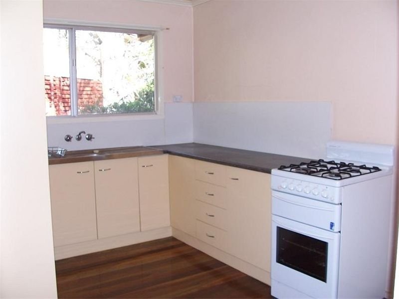 4 Warry Street, Gailes QLD 4300