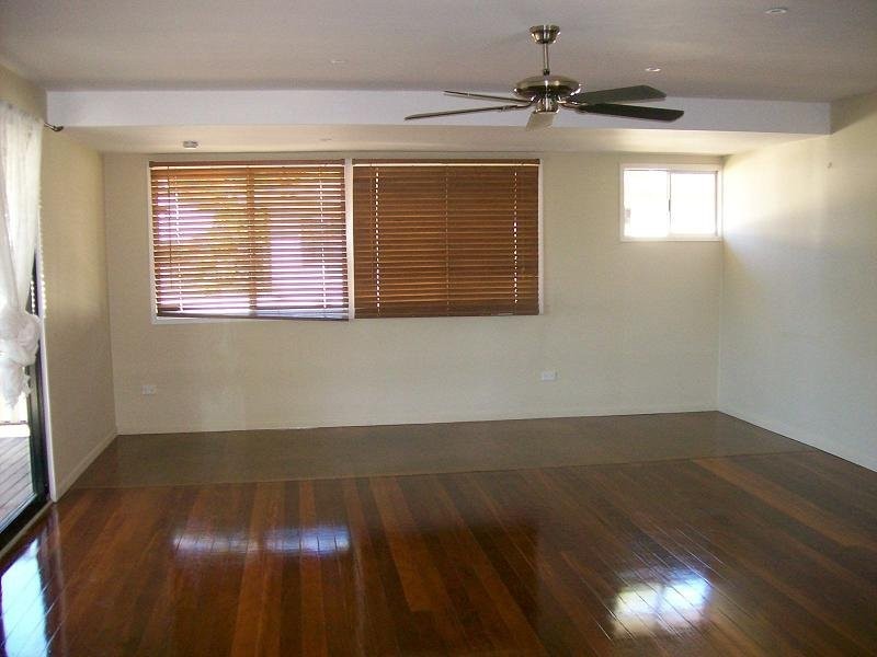 12 Stephen Crescent, Goodna QLD 4300