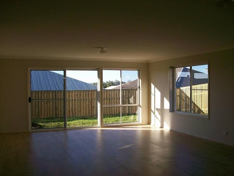 209 Alawoona Street, Redbank Plains QLD 4301