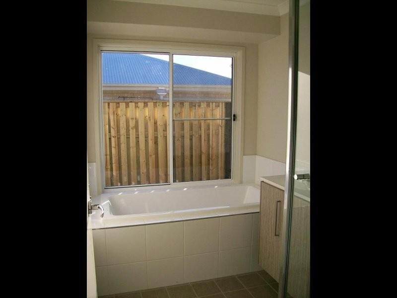 209 Alawoona Street, Redbank Plains QLD 4301