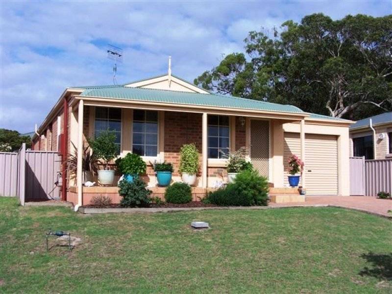 5 Winchester Drive, Lake Munmorah NSW 2259