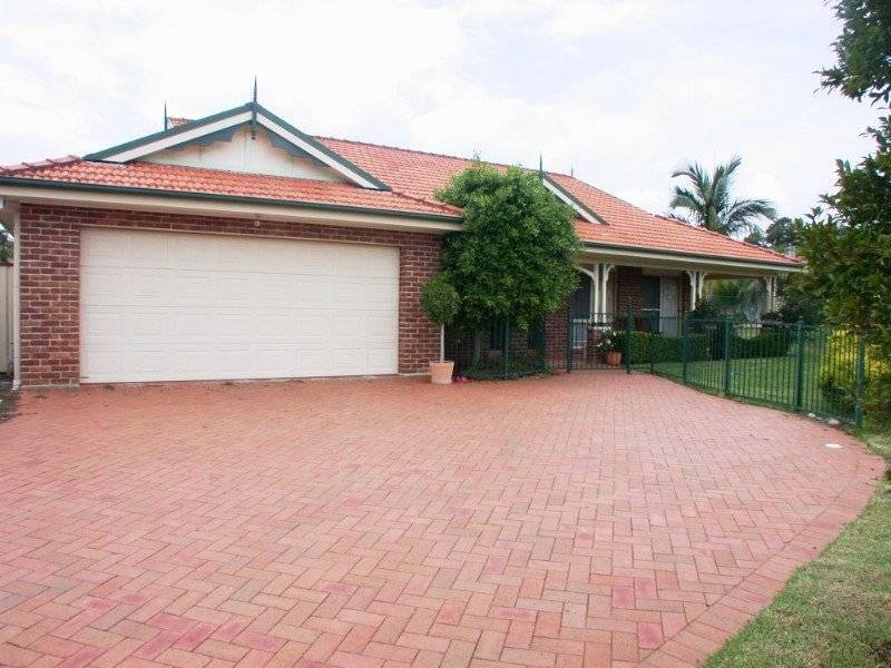 5 Luton Close, Kanwal NSW 2259