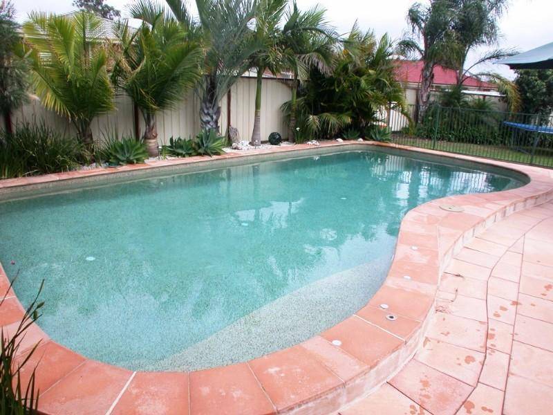 5 Luton Close, Kanwal NSW 2259