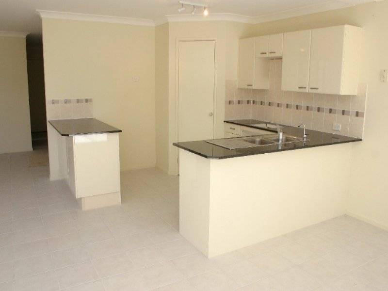 76a Main Road, Toukley NSW 2263