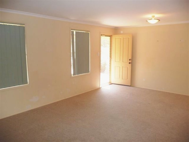 5 Roanoke Drive, Lake Munmorah NSW 2259