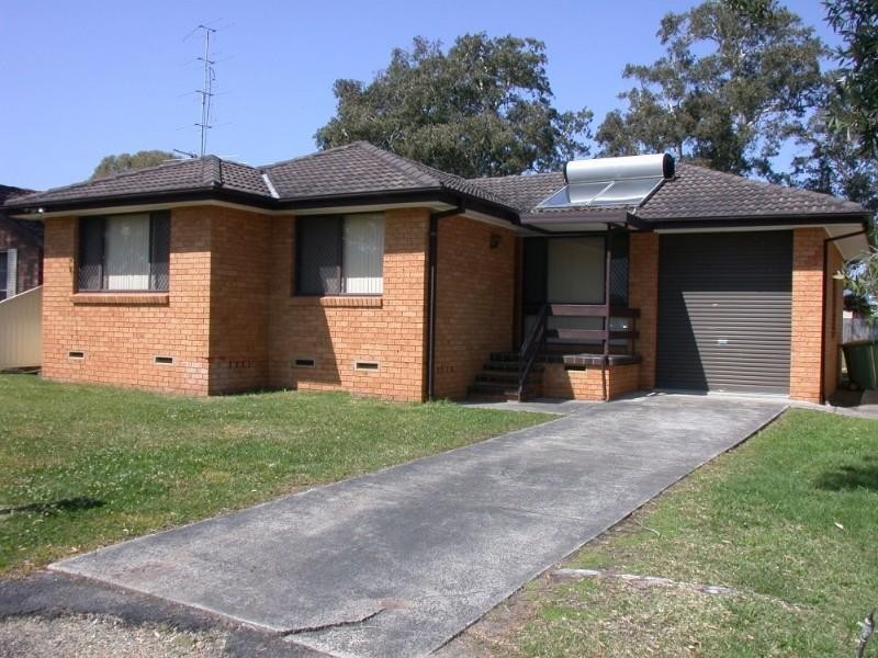 13 Fourth Avenue, Toukley NSW 2263