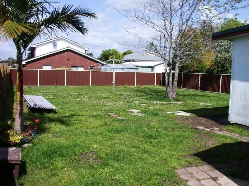 2 Koorana Avenue, Gorokan NSW 2263