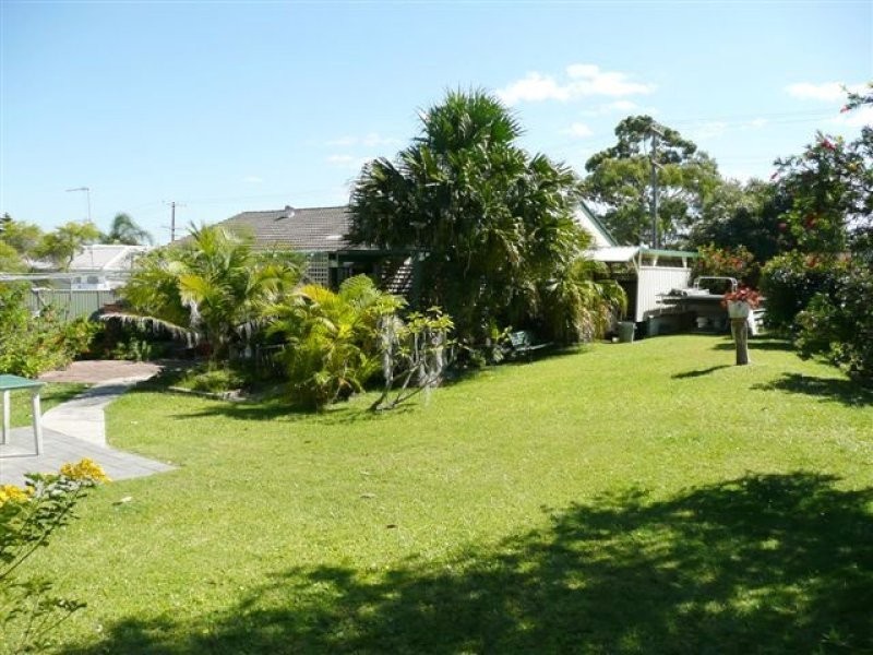 25 Katoomba Ave, San Remo NSW 2262