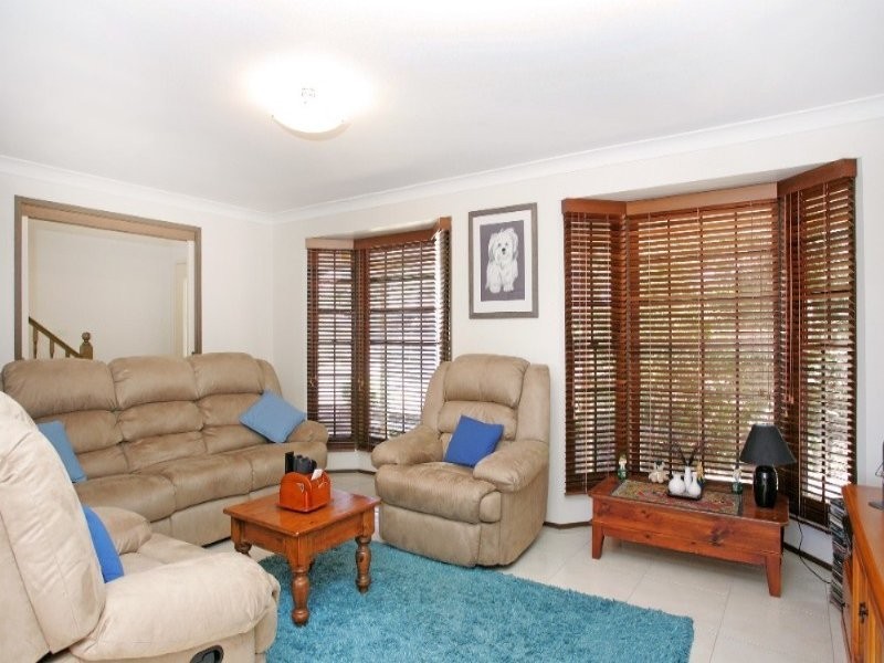 27 Donald Avenue, Kanwal NSW 2259