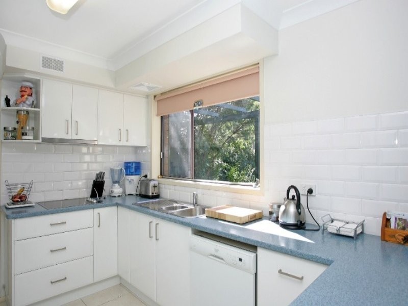 27 Donald Avenue, Kanwal NSW 2259