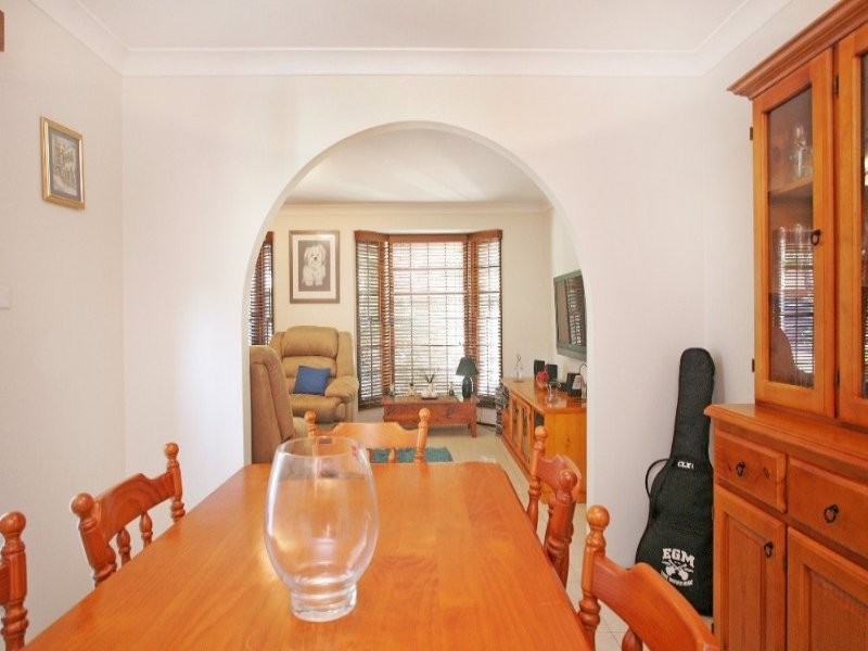 27 Donald Avenue, Kanwal NSW 2259