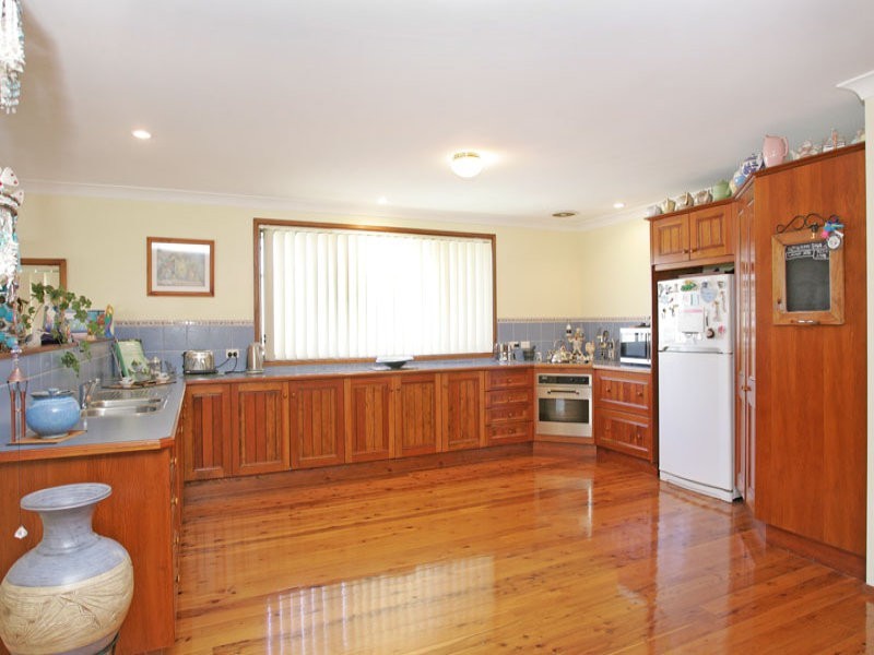 59 Elizabeth Bay Drive, Lake Munmorah NSW 2259