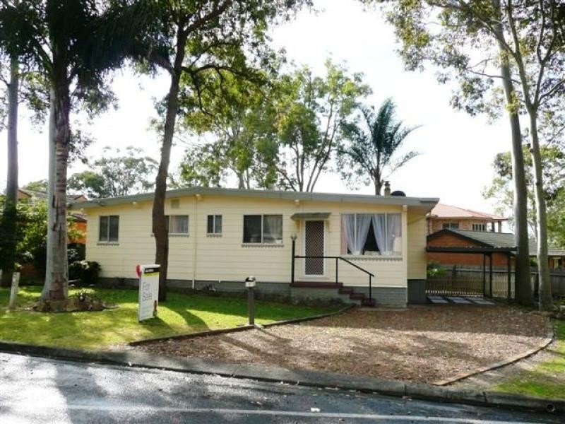 1 Awaba Avenue, Charmhaven NSW 2263