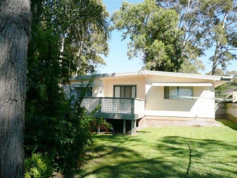 1 Awaba Avenue, Charmhaven NSW 2263