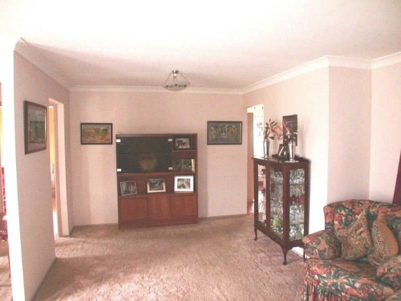 44 Gavin Way, Lake Haven NSW 2263