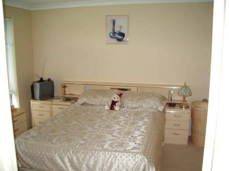 15 Mackay Crescent, Gosnells WA 6110