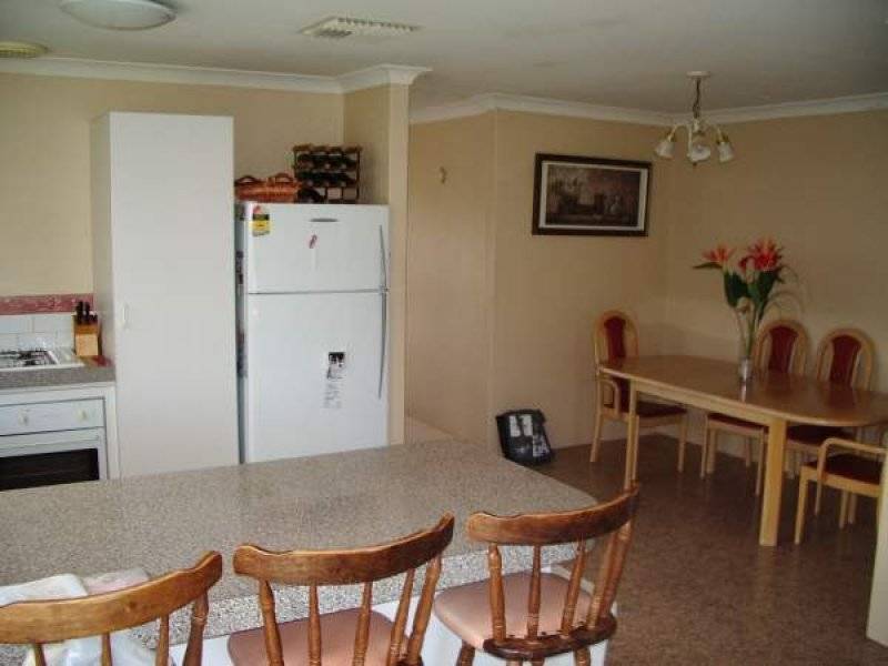 15 Mackay Crescent, Gosnells WA 6110