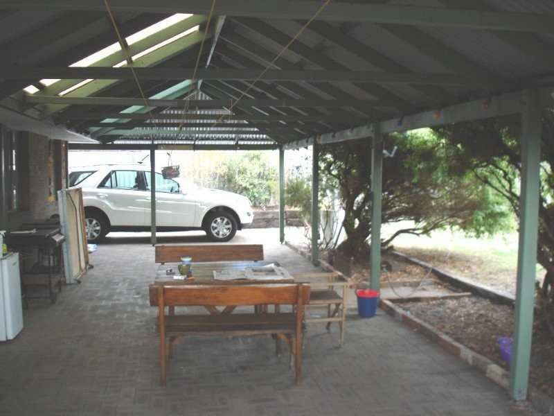 233 Verna Street, Gosnells WA 6110