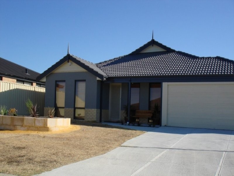 26 Fortescue Bend, Gosnells WA 6110