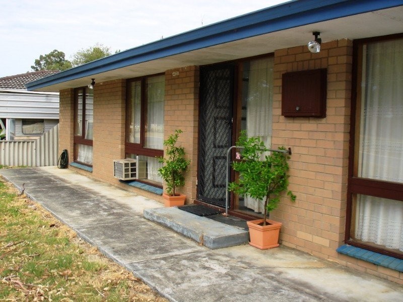 30 Tenterden Way, Gosnells WA 6110