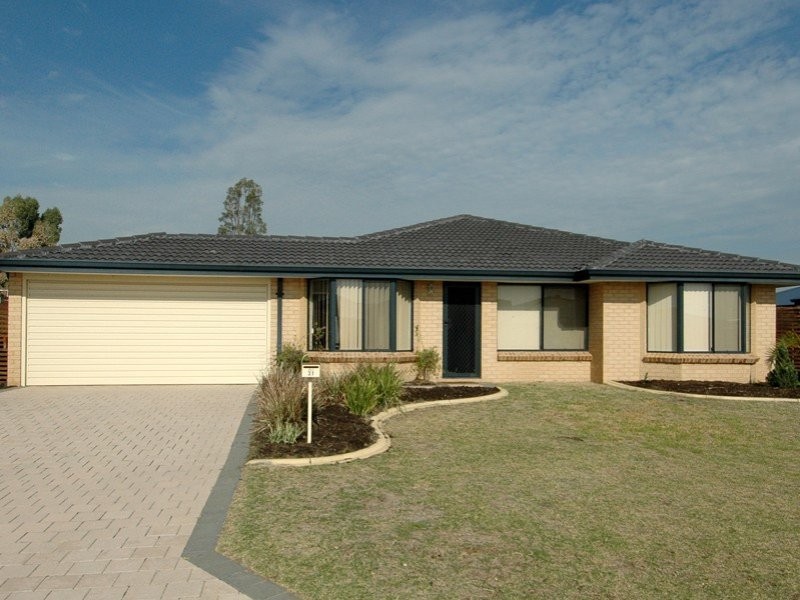 31 Serpentine Meander, Gosnells WA 6110