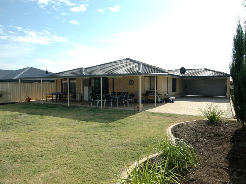 31 Serpentine Meander, Gosnells WA 6110