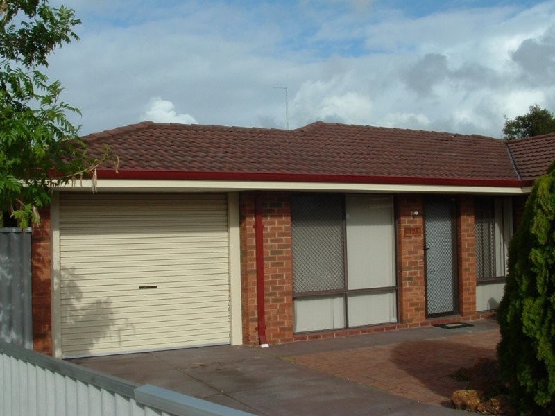 121 Lyrebird Way, Thornlie WA 6108