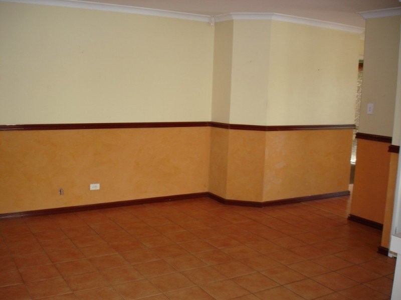 30 chamberlain way, Armadale WA 6112