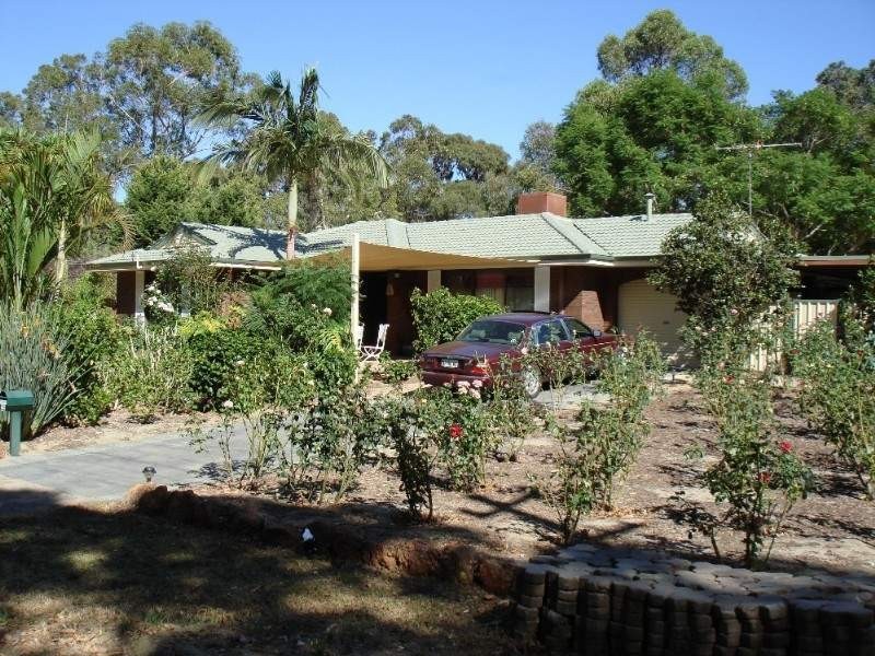 22 Canns Road, Mount Nasura WA 6112