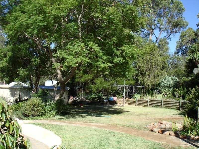 22 Canns Road, Mount Nasura WA 6112