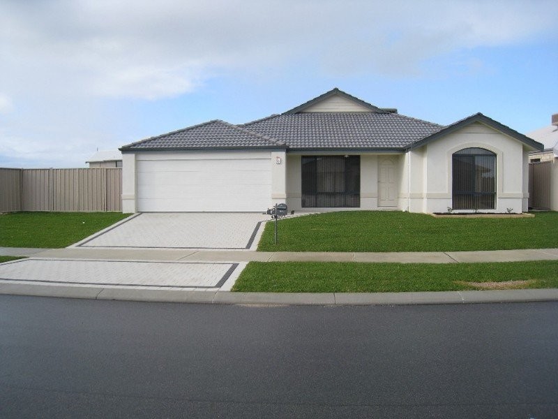 4 Kersley Loop, Forrestdale WA 6112