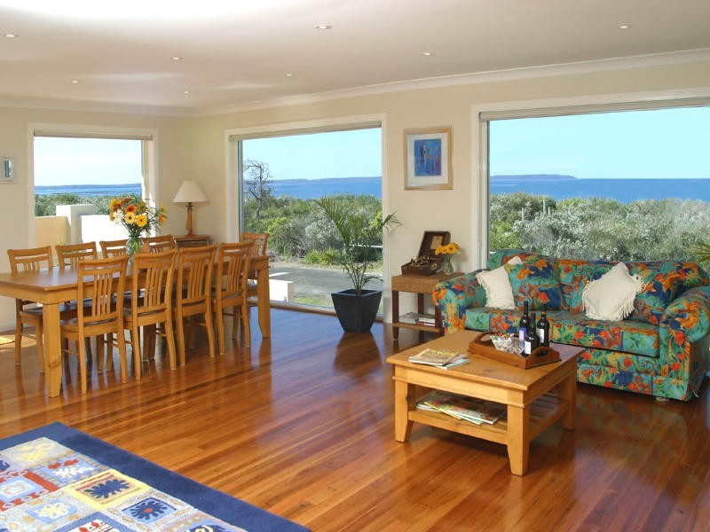 32 Greenway Road, Callala Beach NSW 2540