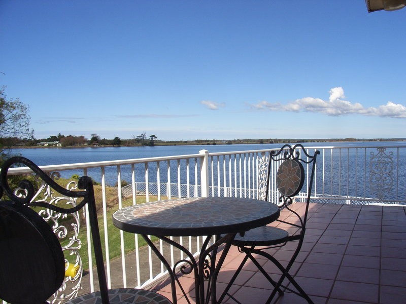 2 Hay Avenue, Shoalhaven Heads NSW 2535