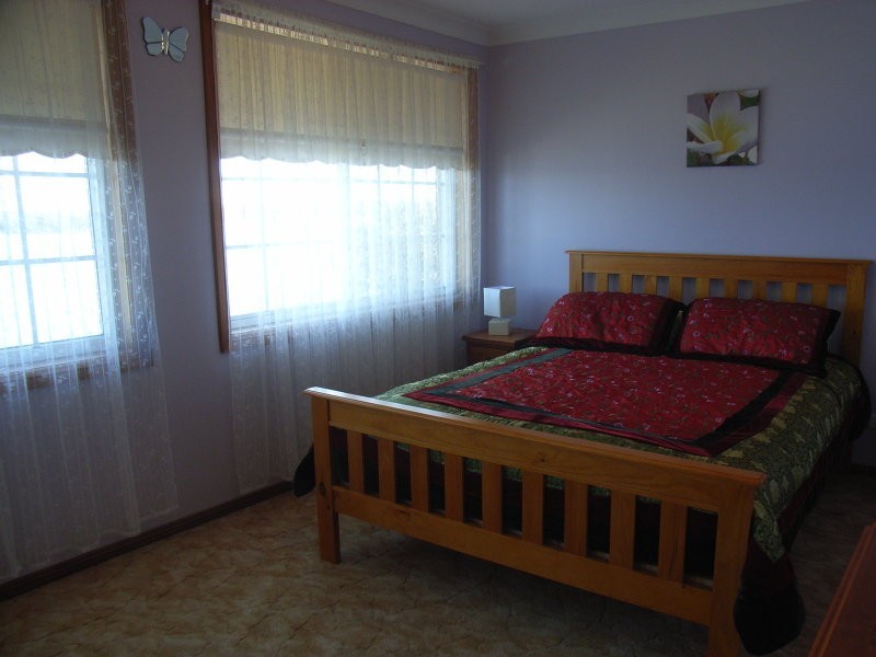 2 Hay Avenue, Shoalhaven Heads NSW 2535