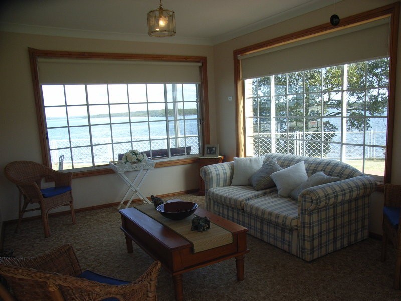 2 Hay Avenue, Shoalhaven Heads NSW 2535