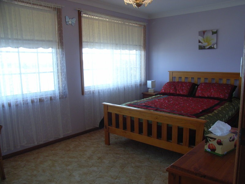 2 Hay Avenue, Shoalhaven Heads NSW 2535