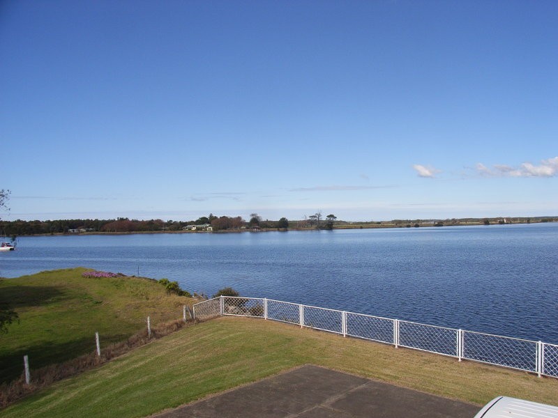 2 Hay Avenue, Shoalhaven Heads NSW 2535