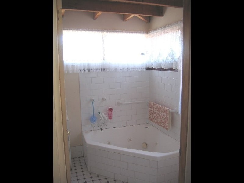 11 Addison Street, Goulburn NSW 2580