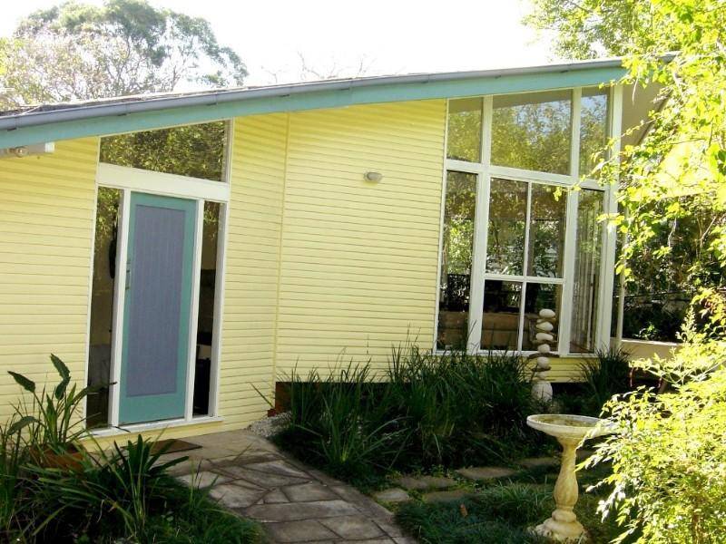 15 Hazelmere Pde, Sherwood QLD 4075